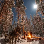 Hommala Riverside With Terrace, Sauna & Auroras Near Rovaniemi Деревянный коттедж