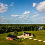 Деревянный коттедж Hommala Riverside With Terrace, Sauna & Auroras Near Rovaniemi *