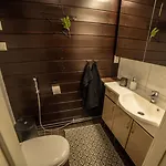 Деревянный коттедж Hommala Riverside With Terrace, Sauna & Auroras Near Rovaniemi Raiskio