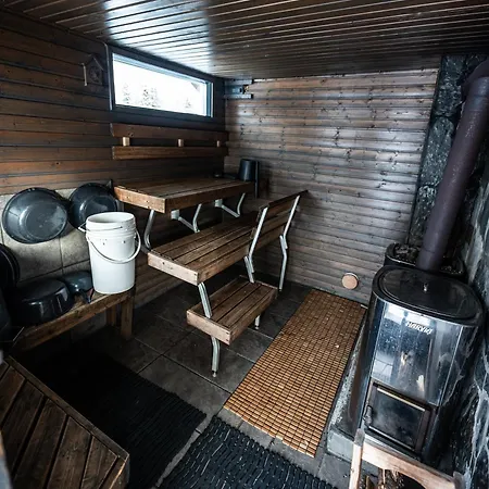 Hommala Riverside With Terrace, Sauna & Auroras Near Rovaniemi 山林小屋 Raiskio