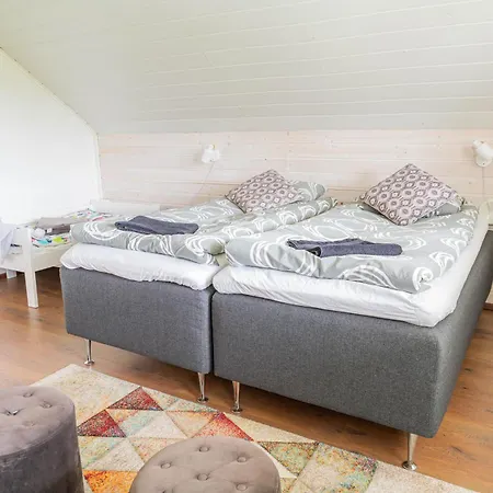 Hommala Riverside With Terrace, Sauna & Auroras Near Rovaniemi