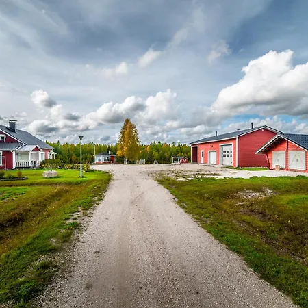 Hommala Riverside With Terrace, Sauna & Auroras Near Rovaniemi *