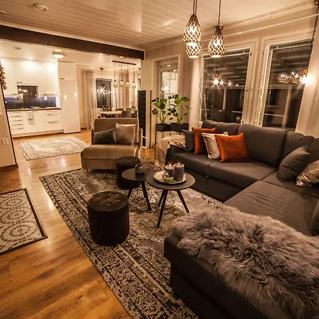 Hommala Riverside With Terrace, Sauna & Auroras Near Rovaniemi Lodge