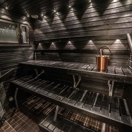 Hommala Riverside With Terrace, Sauna & Auroras Near Rovaniemi Lodge Raiskio