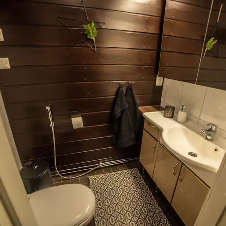 Jaktstuga Hommala Riverside With Terrace, Sauna & Auroras Near Rovaniemi Raiskio