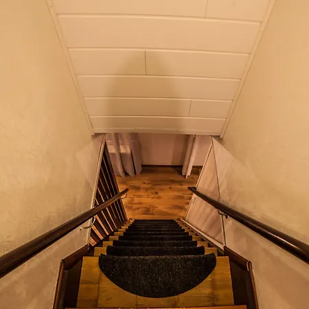 Hommala Riverside With Terrace, Sauna & Auroras Near Rovaniemi *