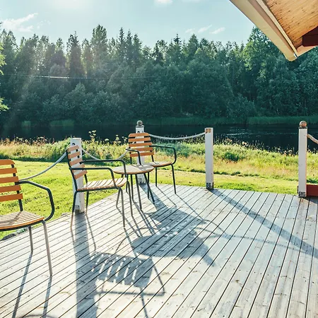 Hommala Riverside With Terrace, Sauna & Auroras Near Rovaniemi Lodge Raiskio