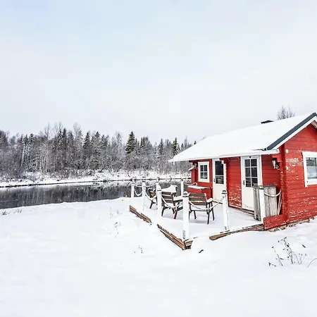 Деревянный коттедж Hommala Riverside With Terrace, Sauna & Auroras Near Rovaniemi *