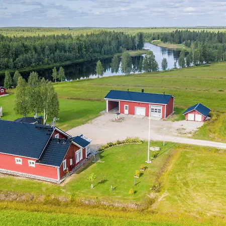 Hommala Riverside With Terrace, Sauna & Auroras Near Rovaniemi Gerendaház
